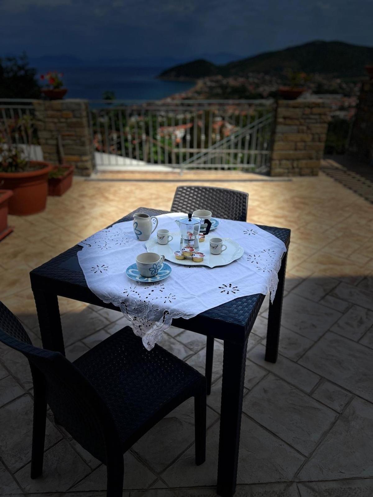 Casa Livia Apartment Castellabate Exterior photo